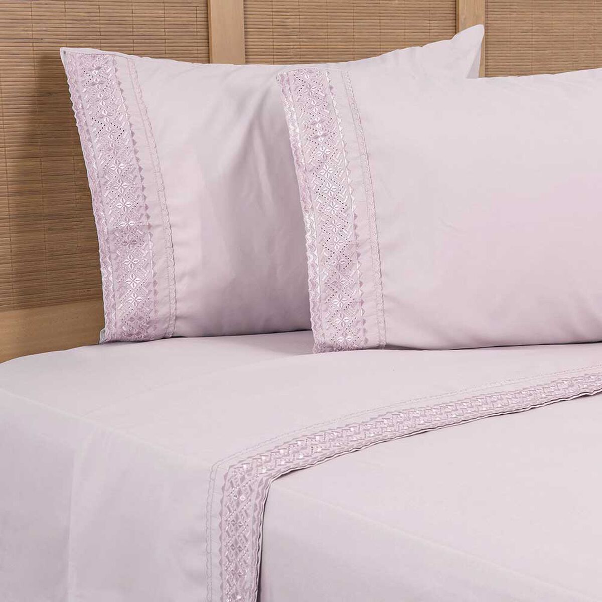 Juego de Sábanas Plumetti 2 Plazas Broderie Rosado