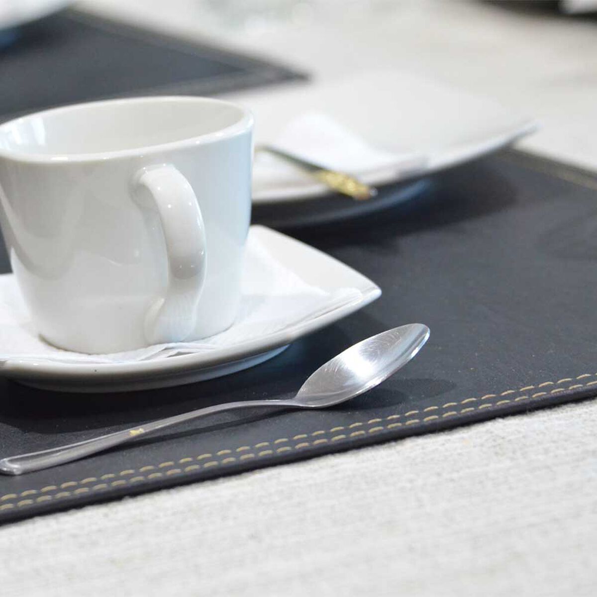 Set 4 Individuales Doral Eco Cuero Rectangular 32x42 Gris