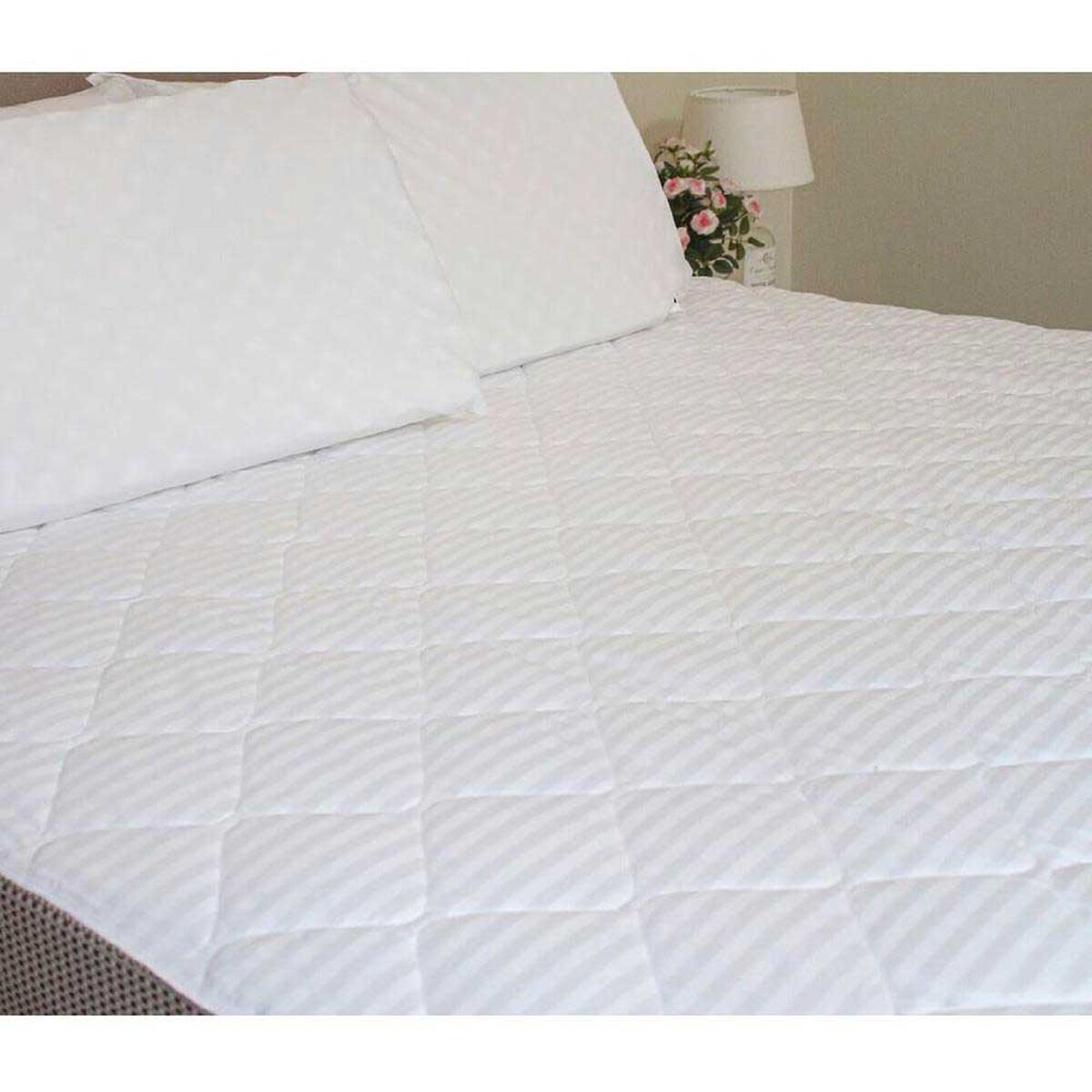 Cubrecolch&oacute;n Arthome S&uacute;per King Blanco&nbsp;