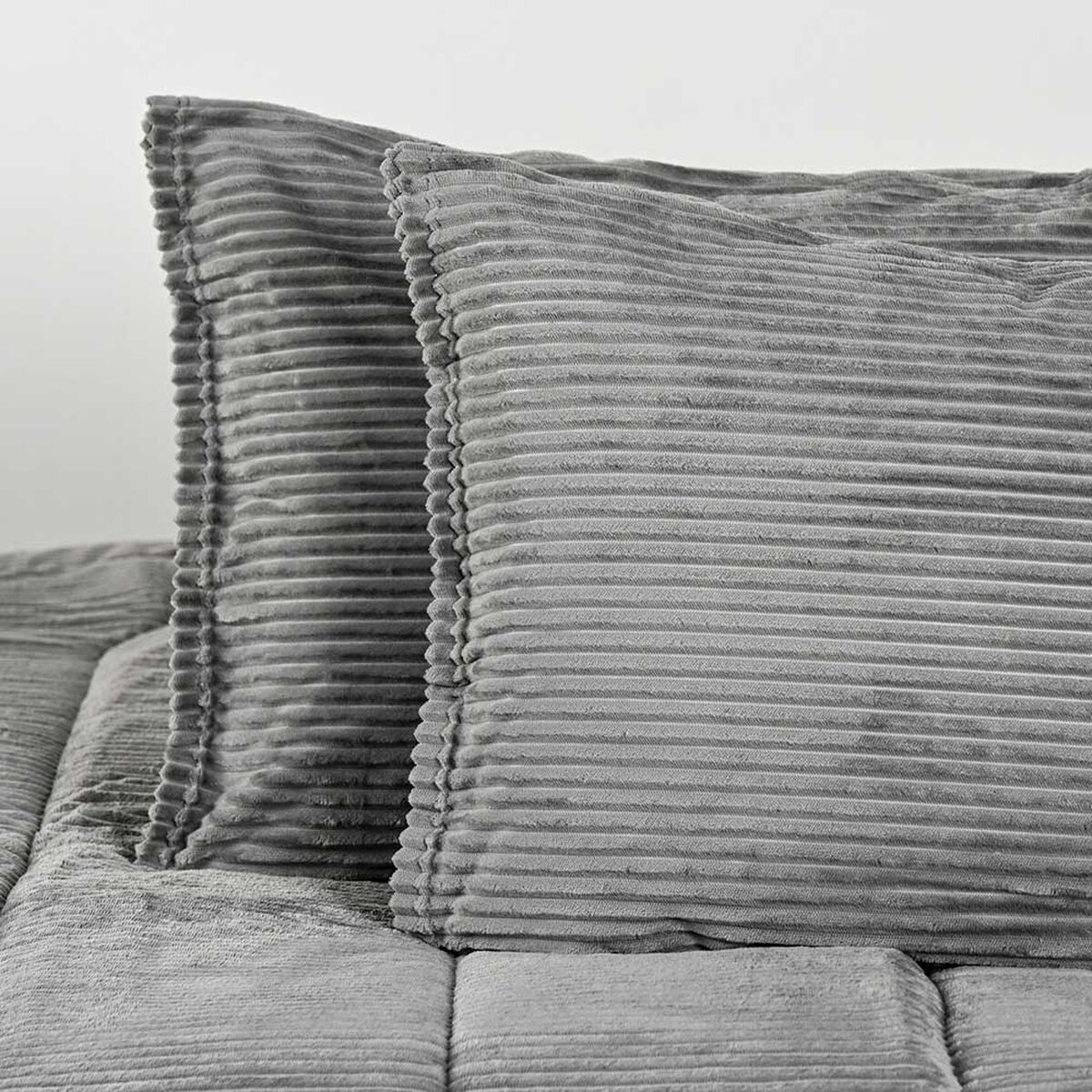 Plumón American Family King Morado Gris