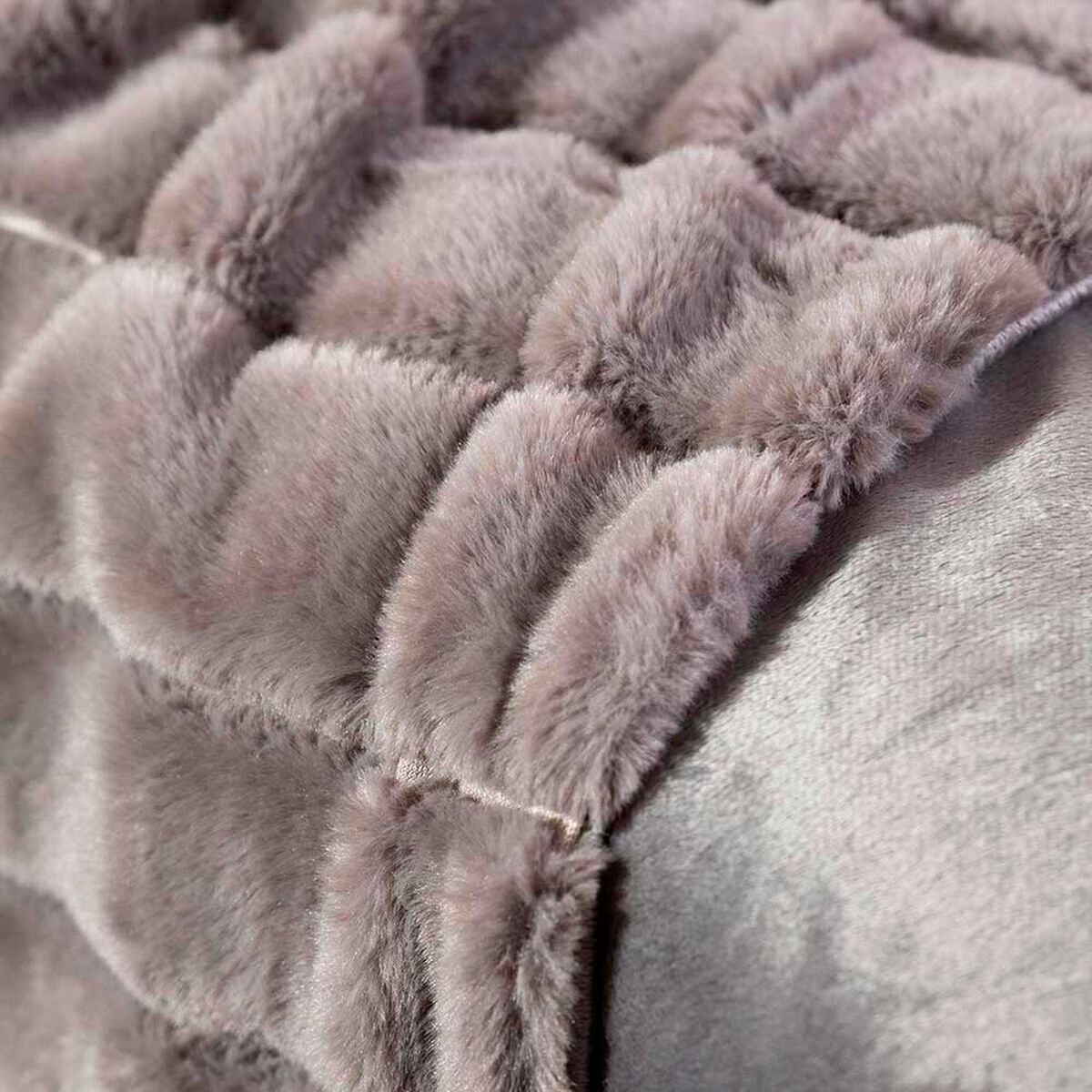 Manta Short Plush Zibel