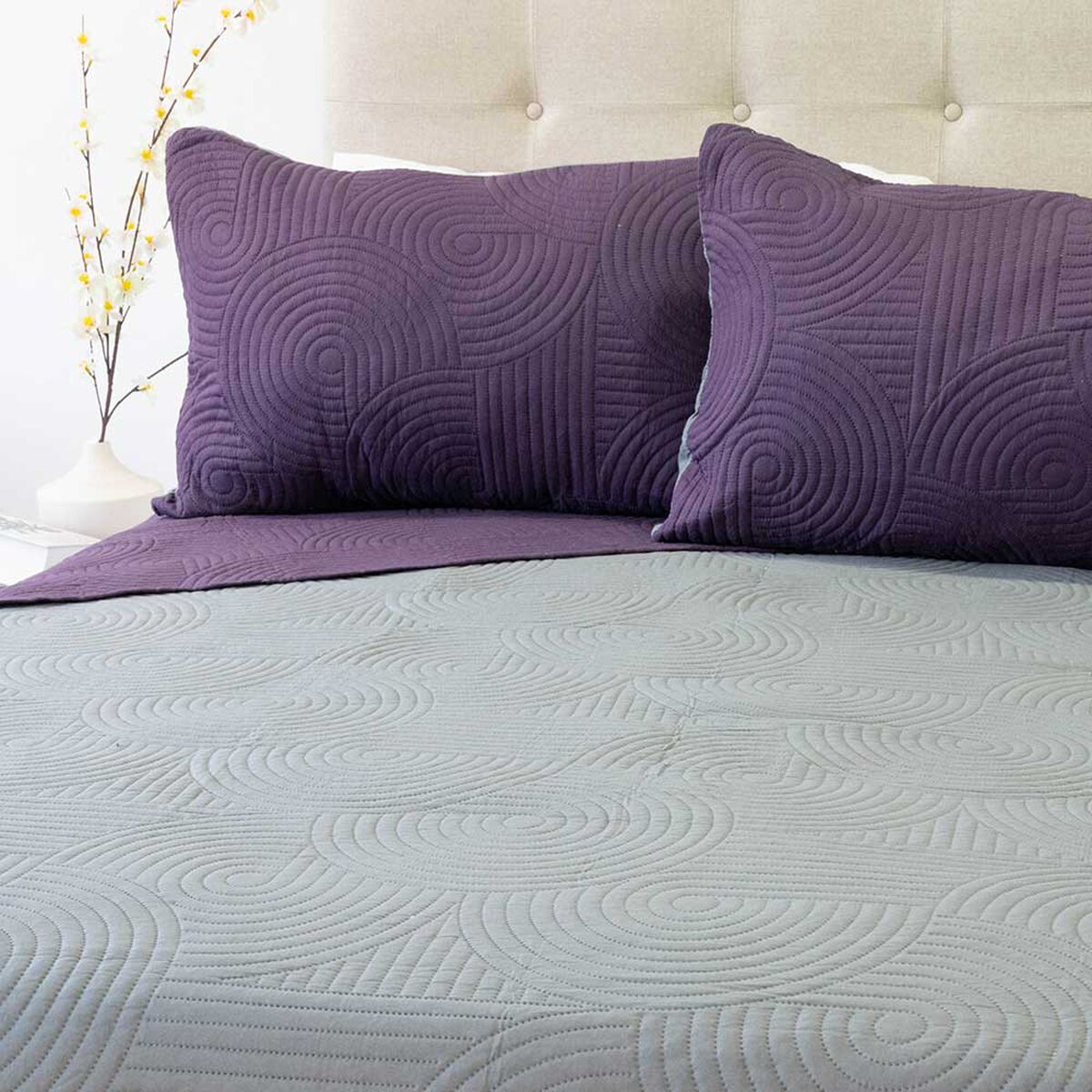 Quilt Doral 2 Plazas Obispo Gris Origins