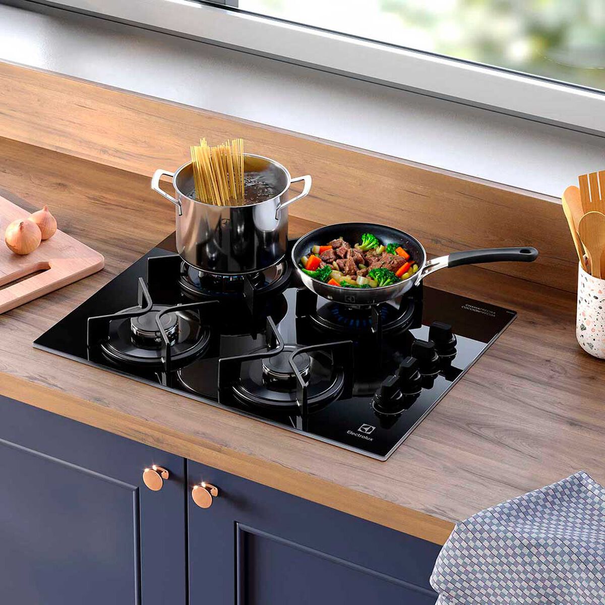 Encimera a Gas Electrolux 4 Quemadores KE4GC