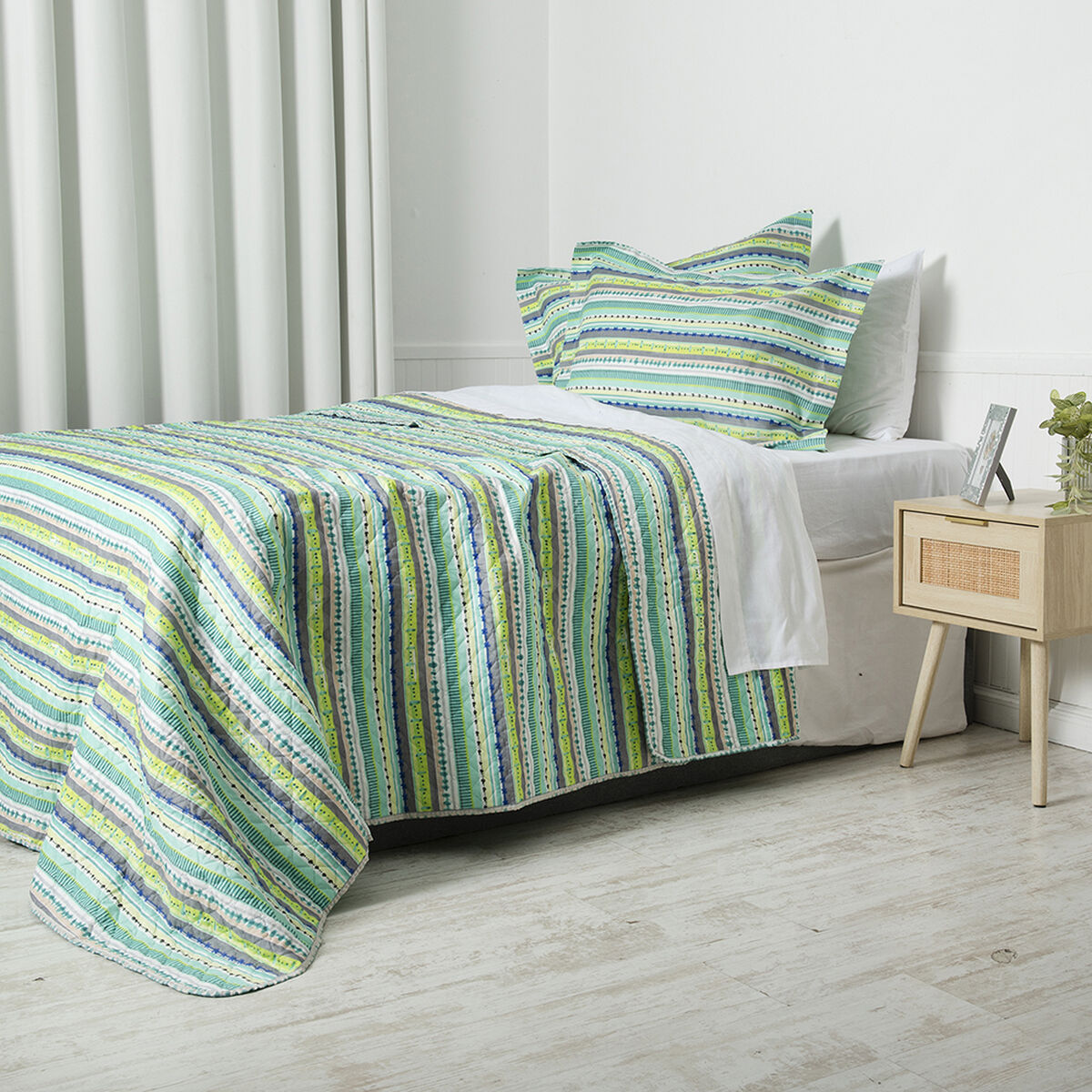 Cubrecama Mashini 2 Plazas Estampado Fiesta