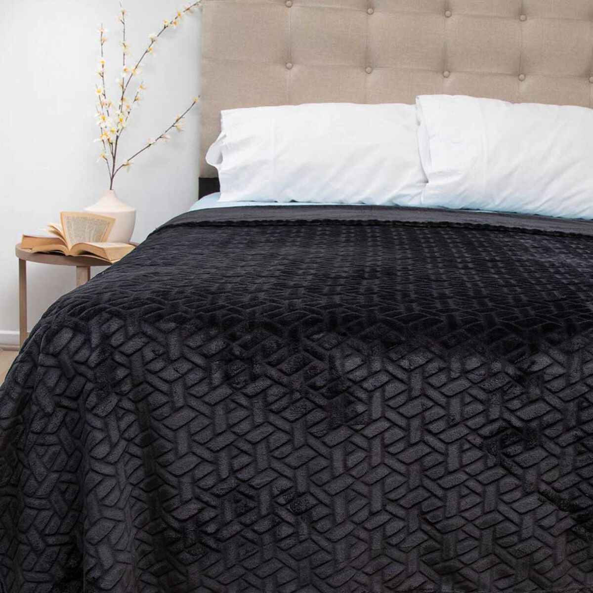Frazada Poliéster Doral 2 Plazas Deluxe Negro