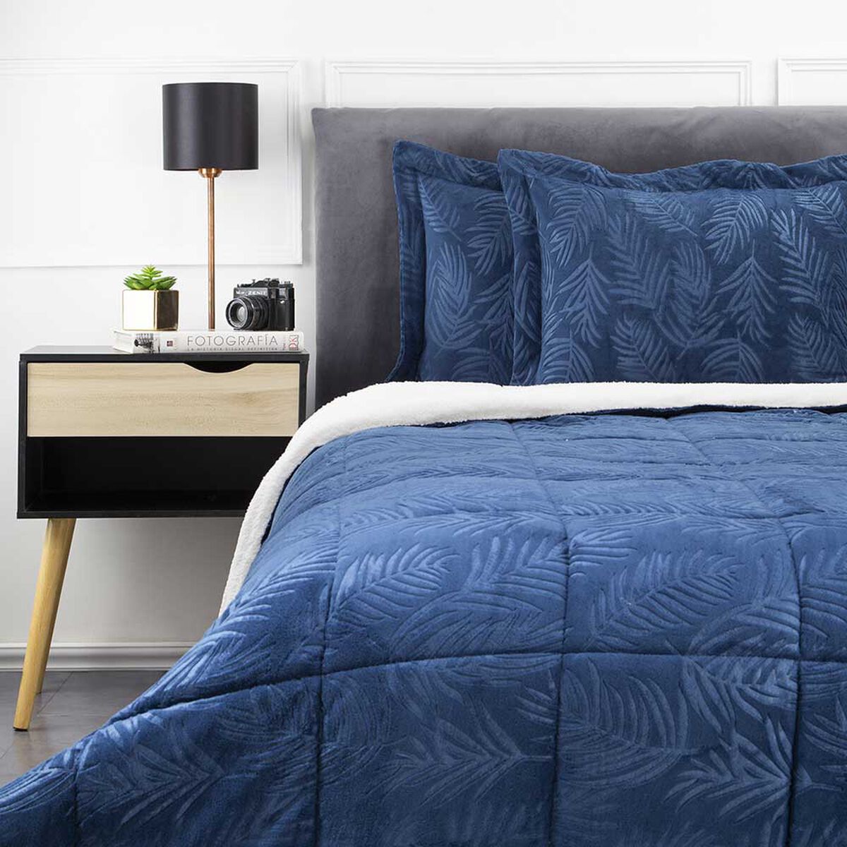 Plum&oacute;n Coral Embossed Sherpa Zibel 2 Plazas Liso Azul