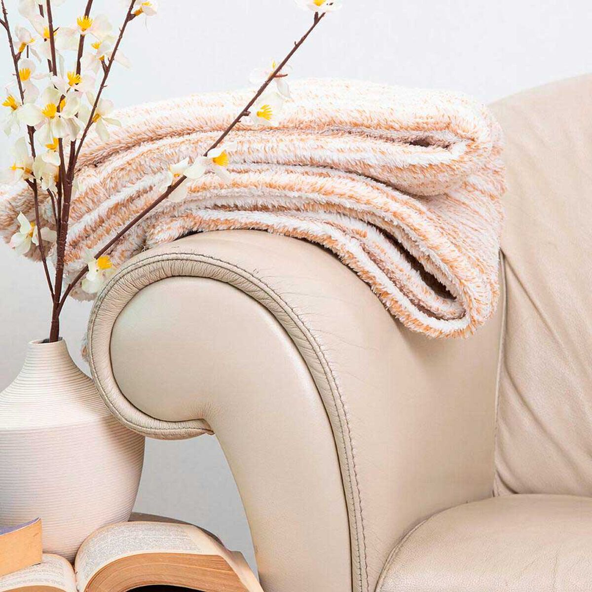 Manta de Poli&eacute;ster Doral 127 x 152 cm Two tones Beige