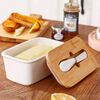Set Mantequillero Cer&aacute;mica Tapa Bamboo + Cuchillo 600 ml Simplit Blanco