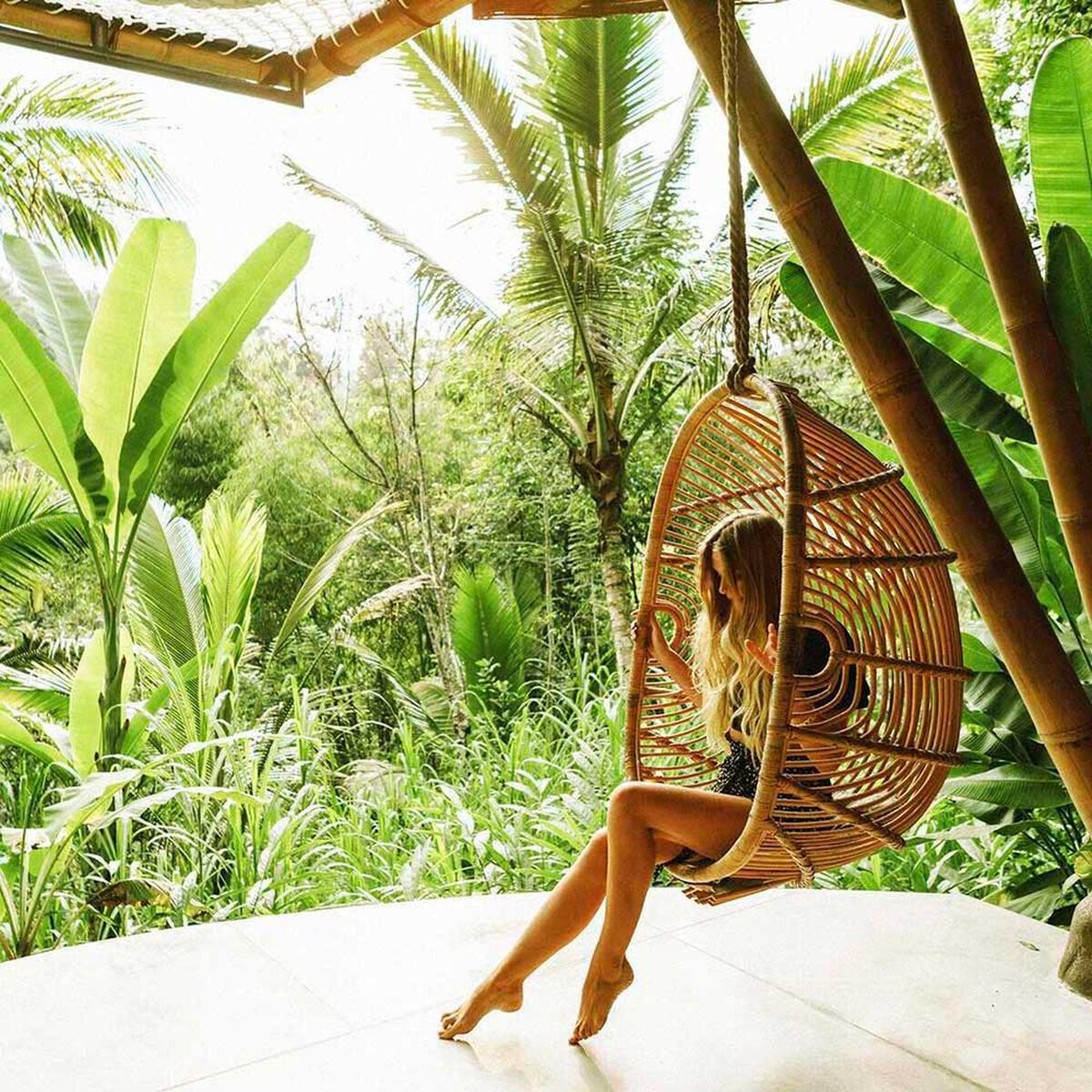 Cama Europea CIC Base Dividida King Cocopedic + Respaldo Milan Mostaza