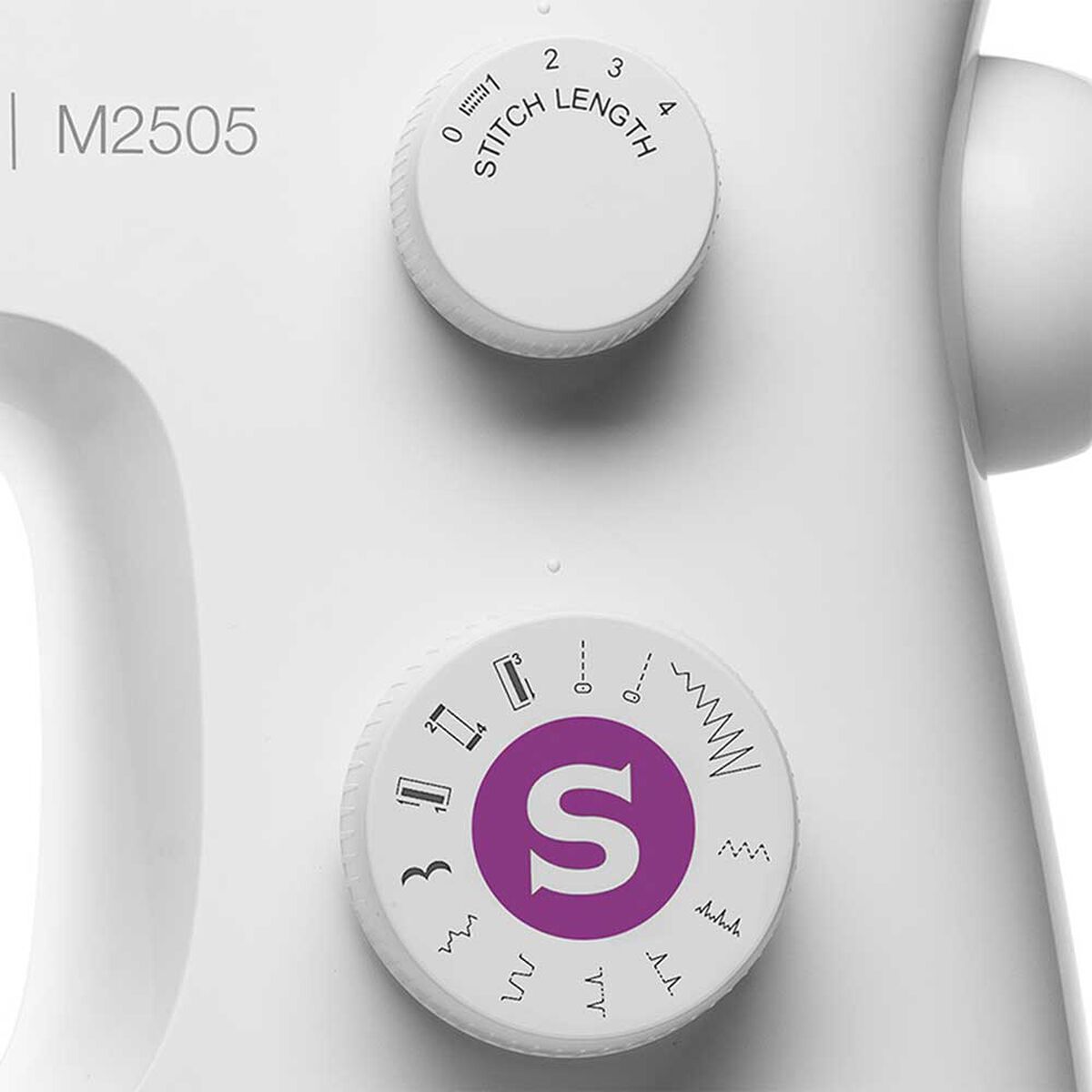 Máquina de Coser Brazo Libre Singer M 2505