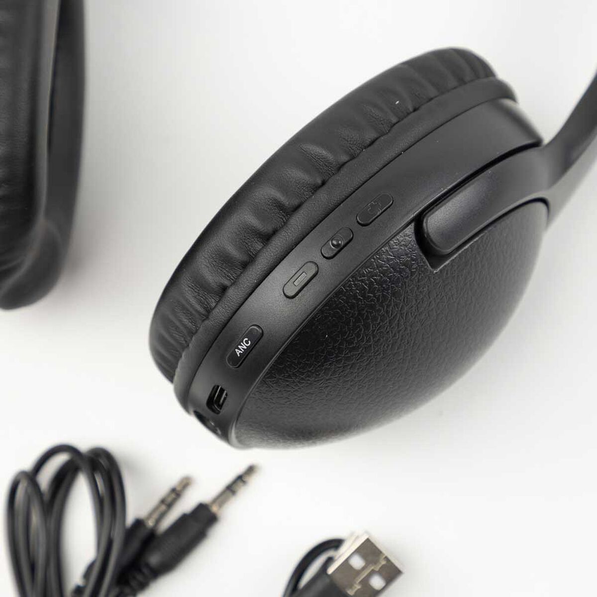 Aud&iacute;fonos On Ear KIOTO Bluetooth KT-ANC70