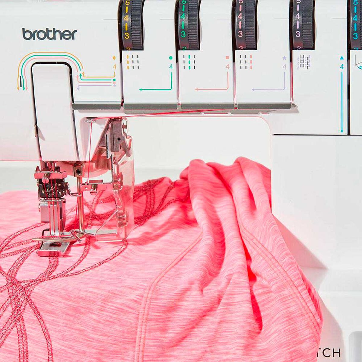 M&aacute;quina Colletera Brother CV3550 con Recubierto Doble