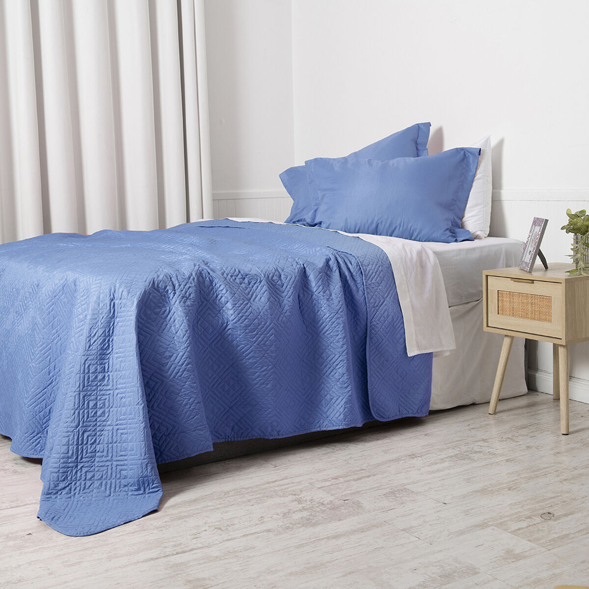 Cubrecama Mashini King Liso Azul