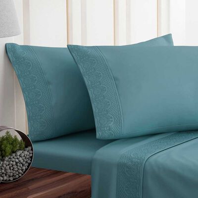 Imagen 1 del producto Juego de Sábanas Doral 2 Plazas Santorini Liso Broderie Aqua