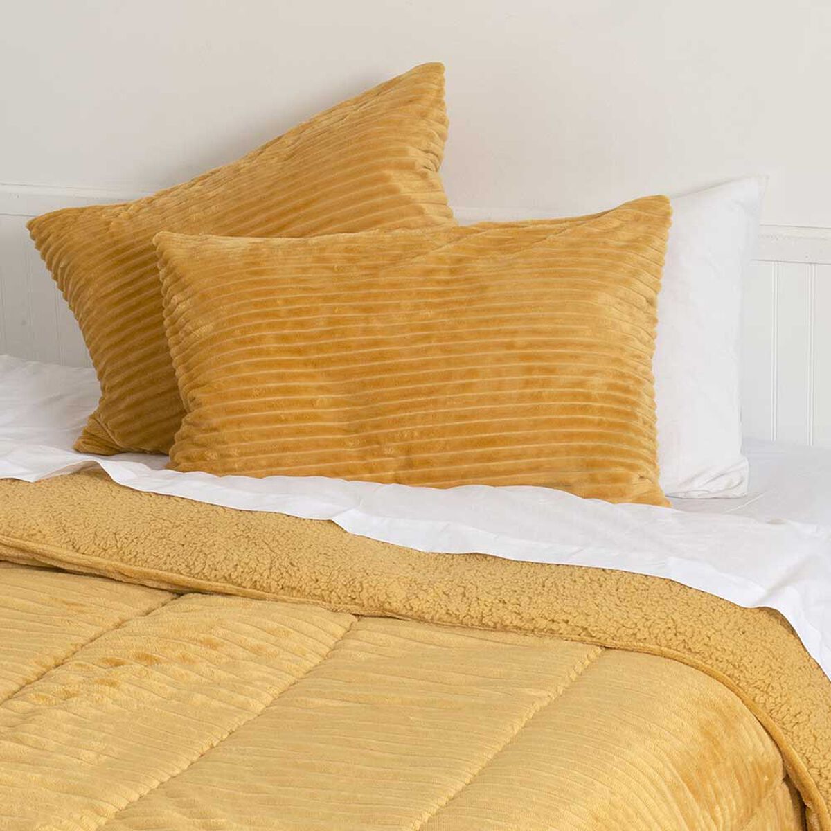 Plumón Corduroy Coral Sherpa Mashini Súper King Liso Amarillo