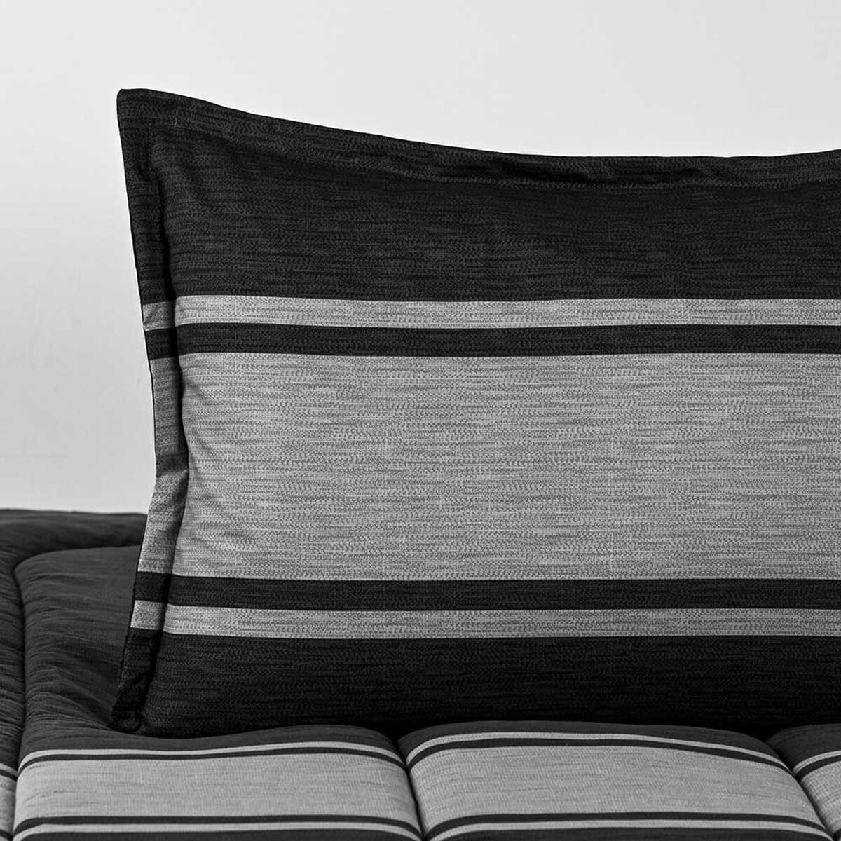 Plumón Cannon 1,5 Plazas Yarn Negro