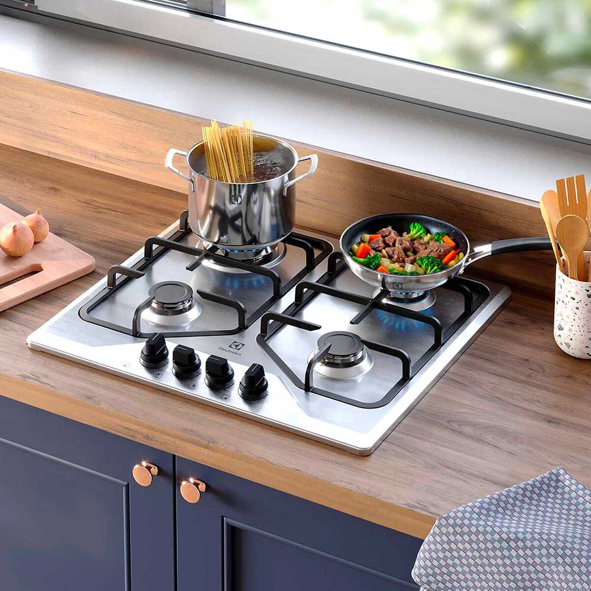 Encimera a Gas Electrolux 4 Quemadores KE4XC