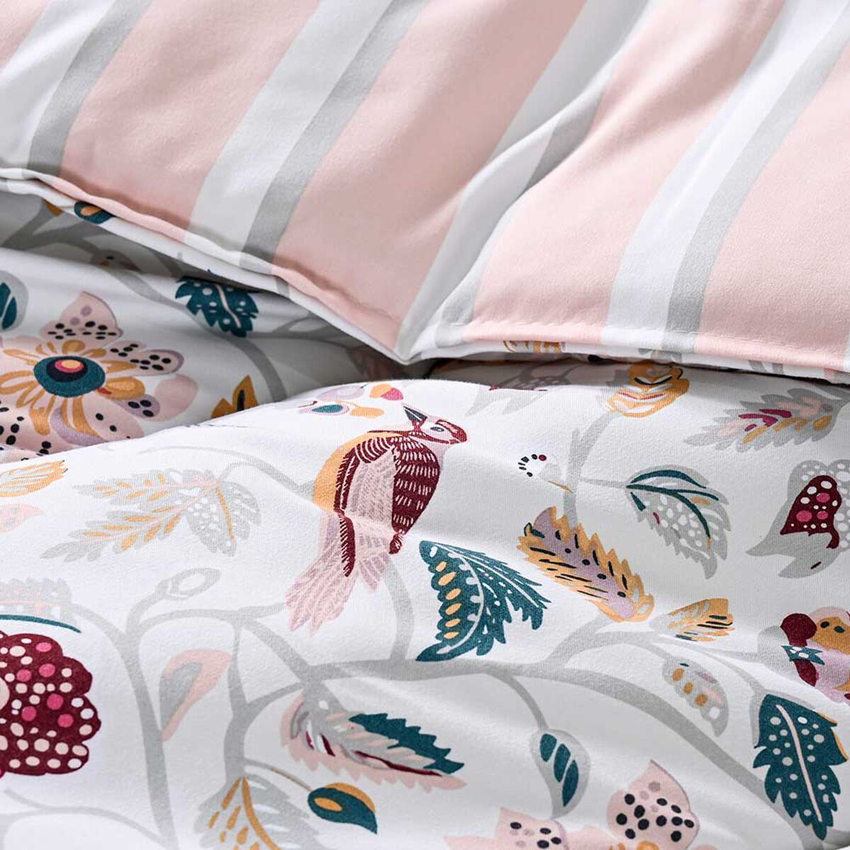 Cubrecama Cannon 1.5 Plazas Flutter