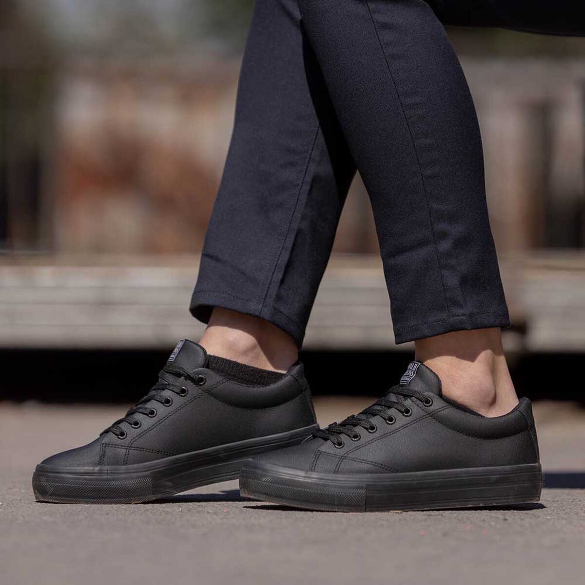 Zapatilla Escolar Mujer Maui & Sons