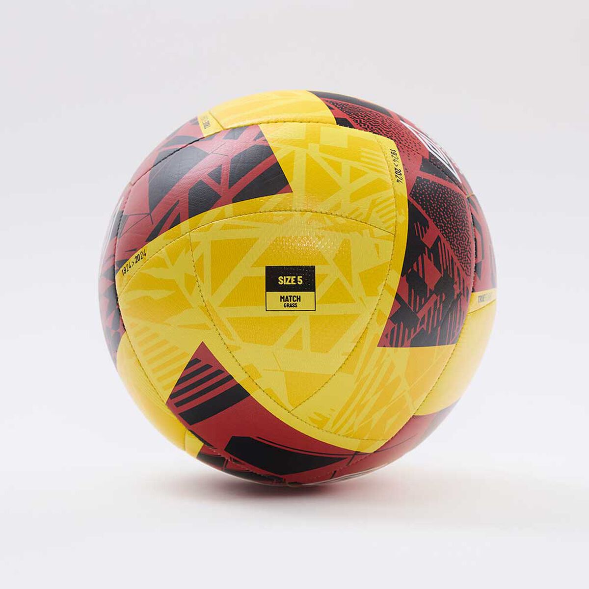 Bal&oacute;n F&uacute;tbol Umbro Neo Swerve