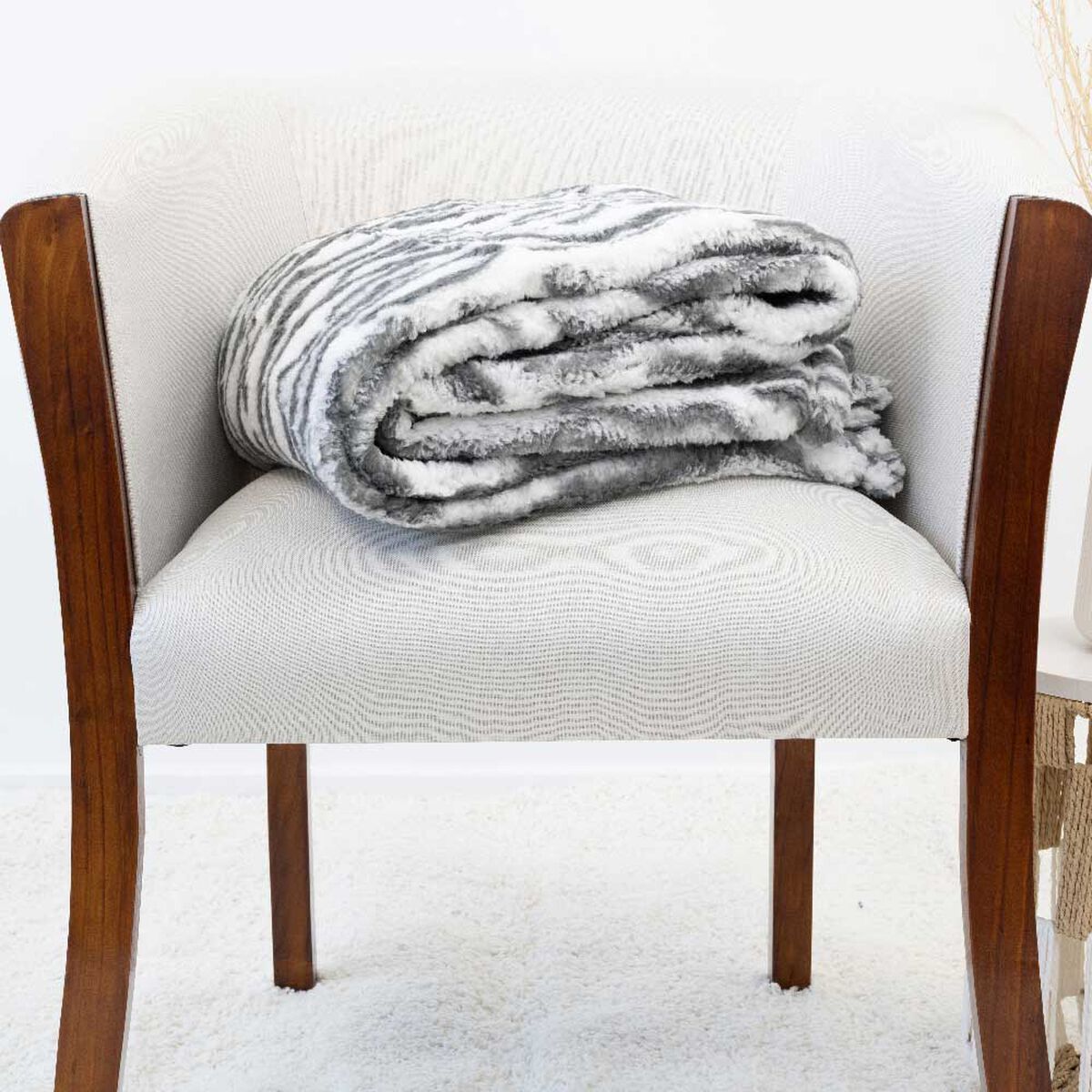Manta Doral Softy Estampada 127x152 cm D3