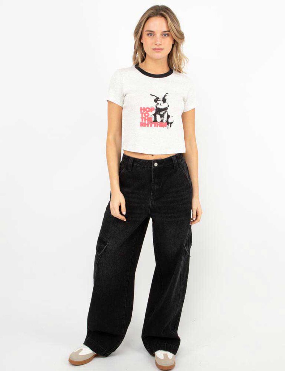 Polera Crop Con Estampado Mujer Icono