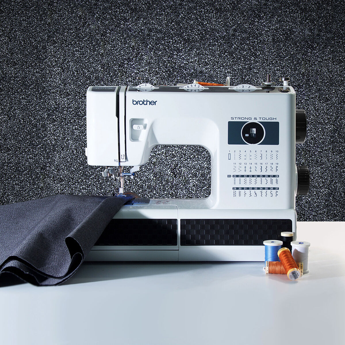 Máquina de Coser Brother ST371HD