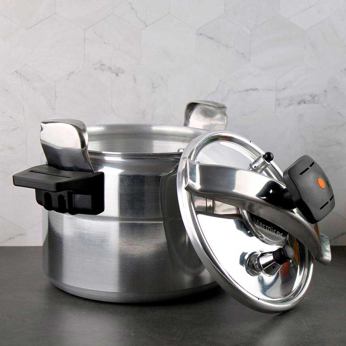 Olla a Presi&oacute;n Aluminio Marmicoc Alumax Plus 6 lt