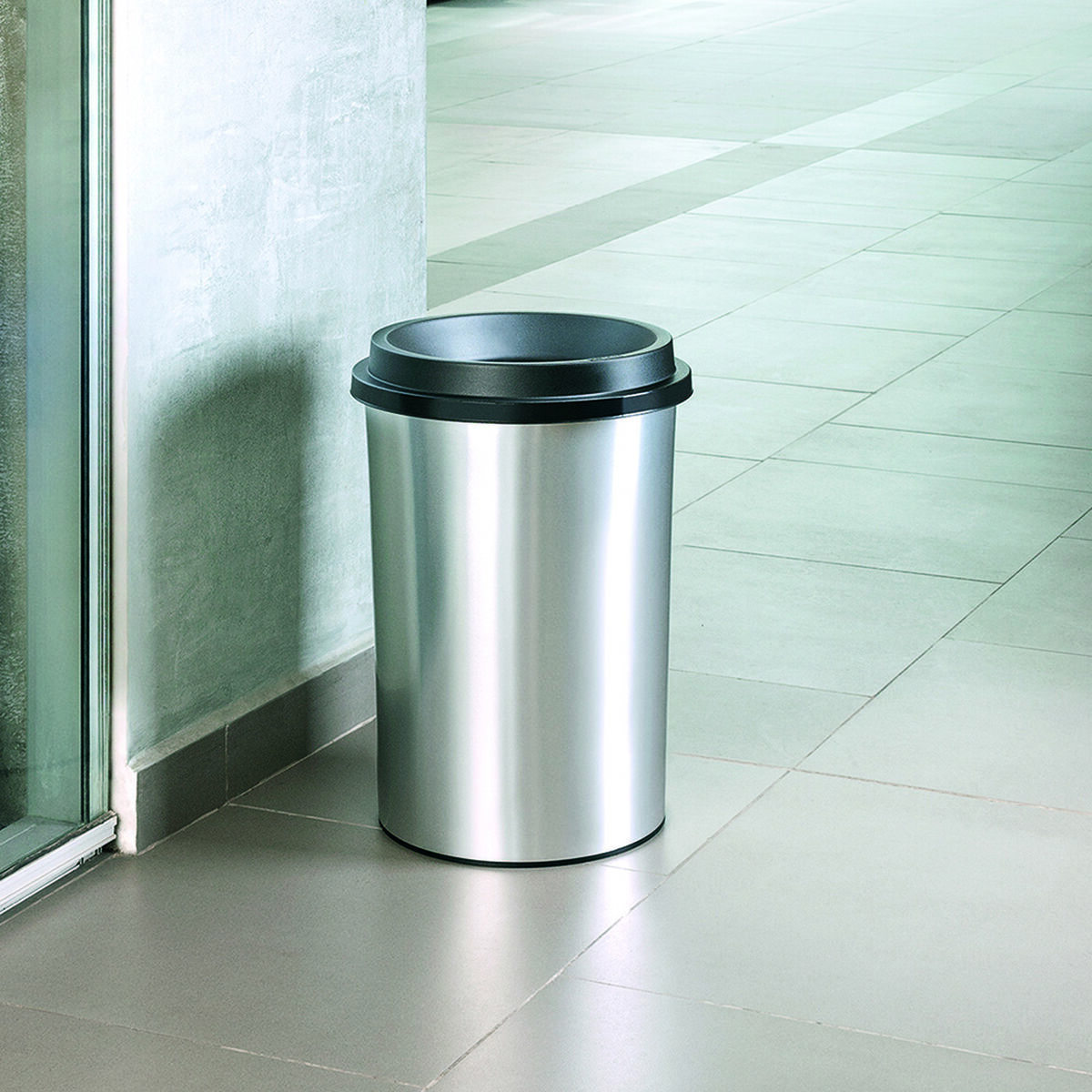 Basurero Rimax de Metal 50 lt