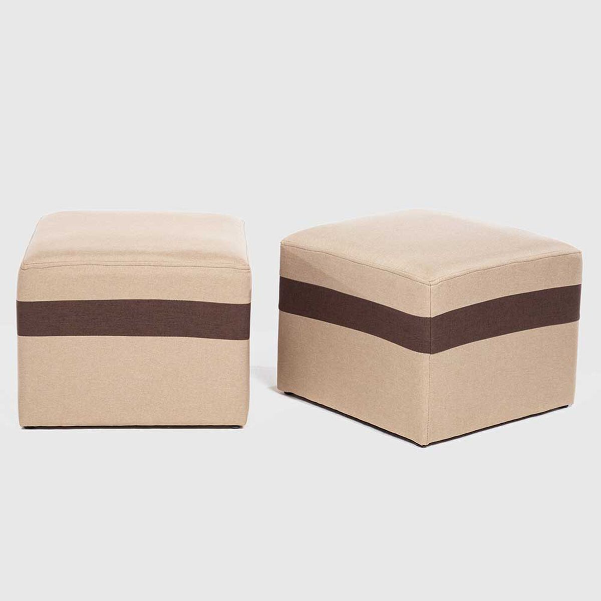 Juego de Living Almore Paris Sofá 3 Cuepos + Dos Pouf 1 Cuerpo Café Beige