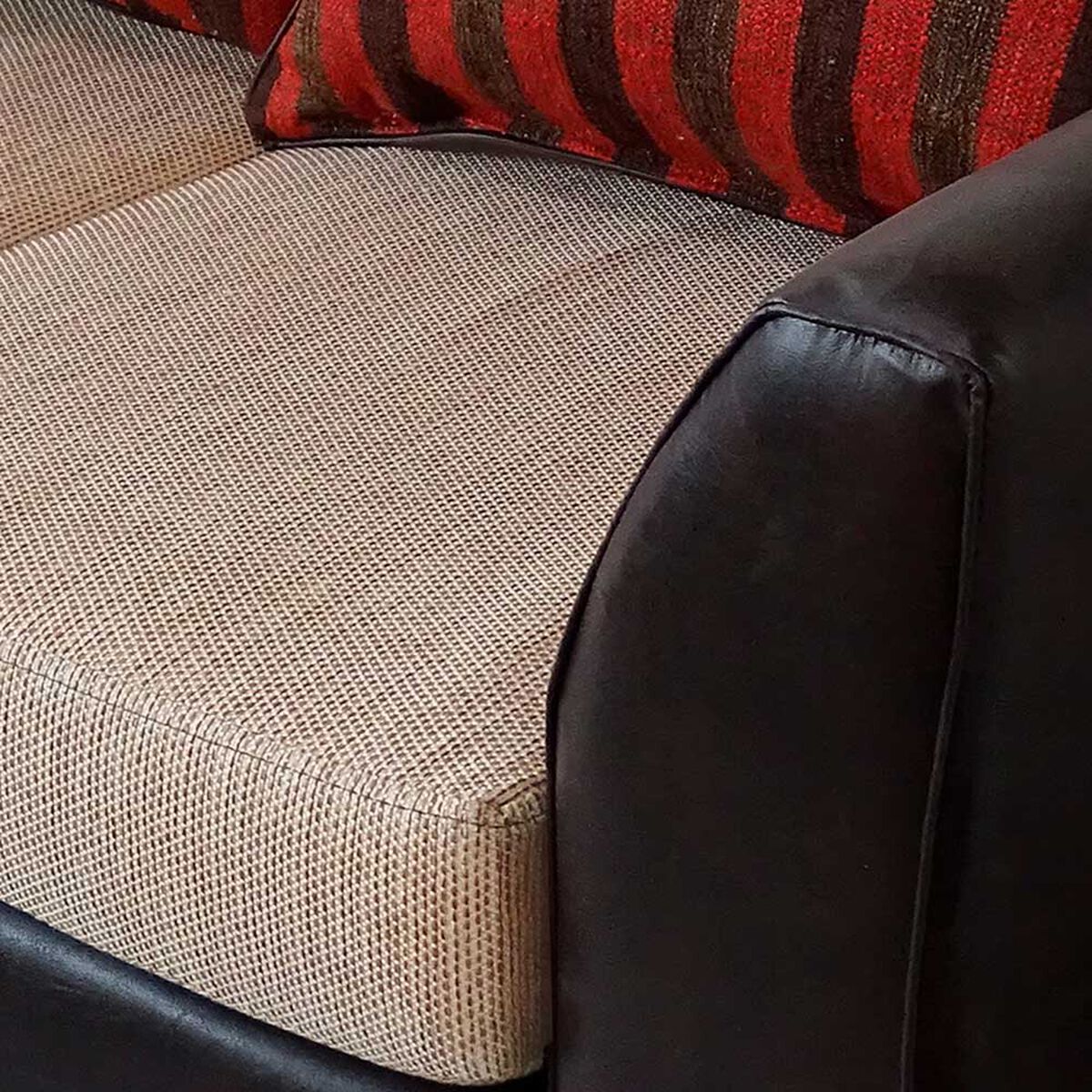 Juego de Living Elegant Detail Valentino Sofá 3 Cuerpos + Sofá 2 cuerpos + Sillón 1 Cuerpo Beige