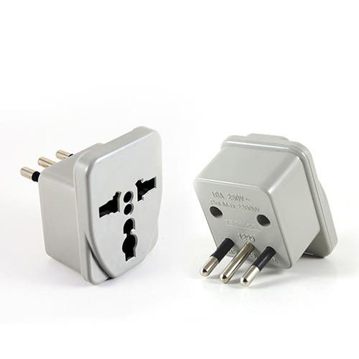 ADAPTADOR ENCHUFE A NACIONAL