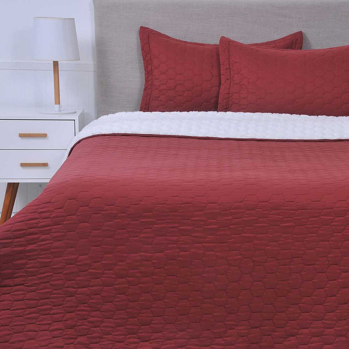 Quilt Liso Mashini 2 Plazas Burdeo