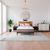 Combo Cama Europea CIC 2 Plazas Balance + Respaldo 2 Plazas + 2 Veladores Casanova Caroline Natural + C&oacute;moda Casanova Charlotte Nogal 8 Cajones + Pack Almohadas Celta Imperial Soft Blanco 65 x 45 cm