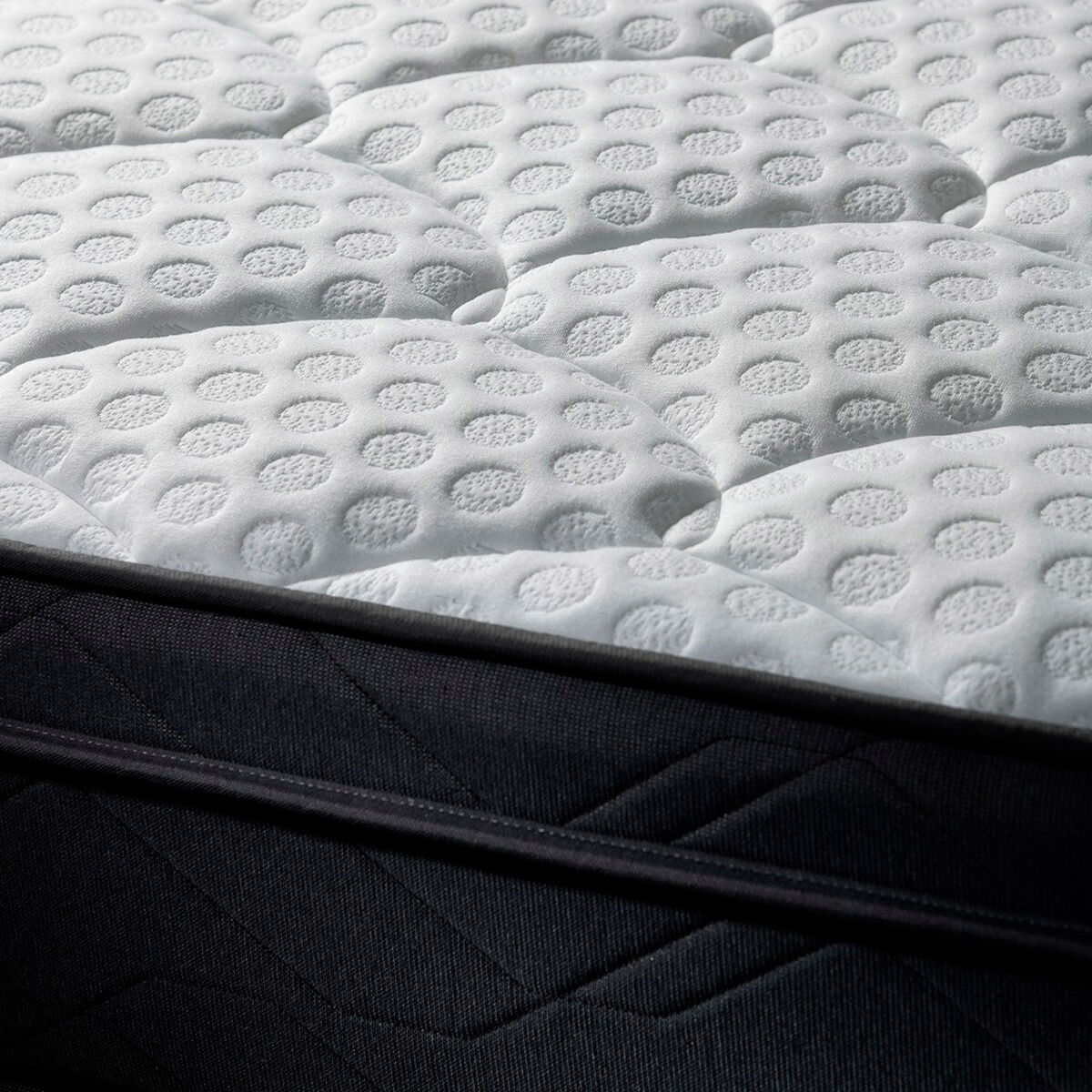 Cama Europea Drimkip Eurotop Queen + Respaldo Rombos + Topper
