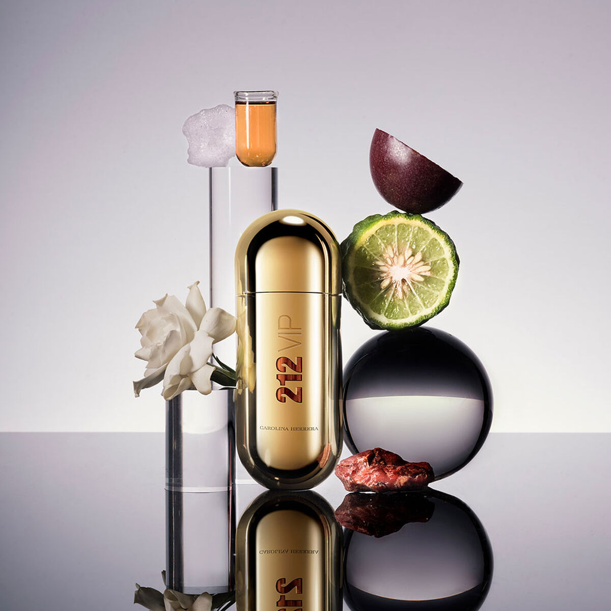 Estuche 212 VIP (EDP 50ml +Body Lotion 75 ml)