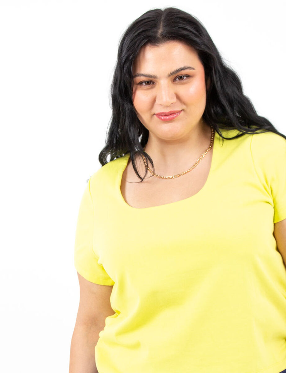 Polera Lisa Manga Corta Cuello Cuadrado Mujer Extralindas