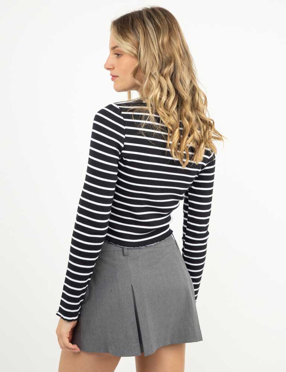 Polera Crop Manga Larga Mujer Icono