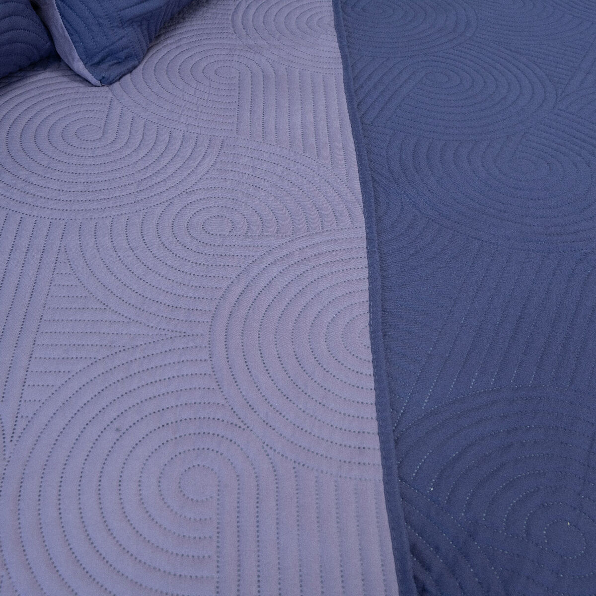 Quilt Doral Hotpress Bi-Color 2 Plazas Lila