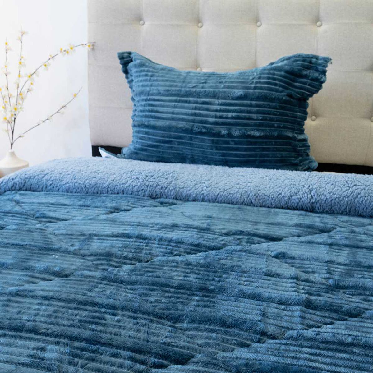 Cubrecama Doral 1.5 Plazas Coteloni Nebula Sherpa Azul