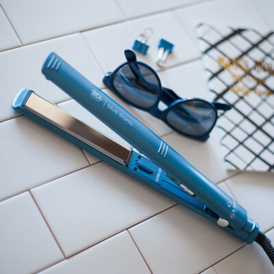 Imagen 2 del producto Alisador Gama Elegance 3D Blue Titanio