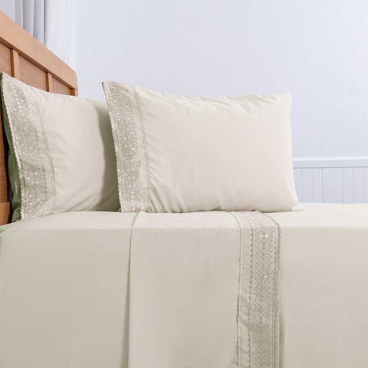 Juego de Sábanas Liso Plumetti 2 Plazas Broderie Beige