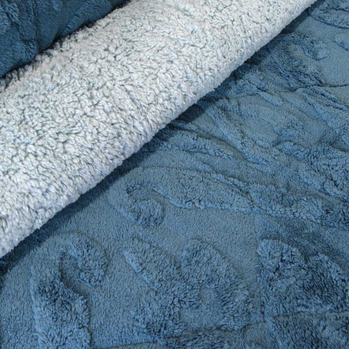 Cubrecama Doral 2 Plazas Jacquard Liso Azul