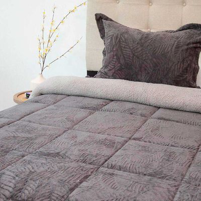 Imagen 1 del producto Cubrecama Doral 1,5 Plazas Gris Outboss Sherpa