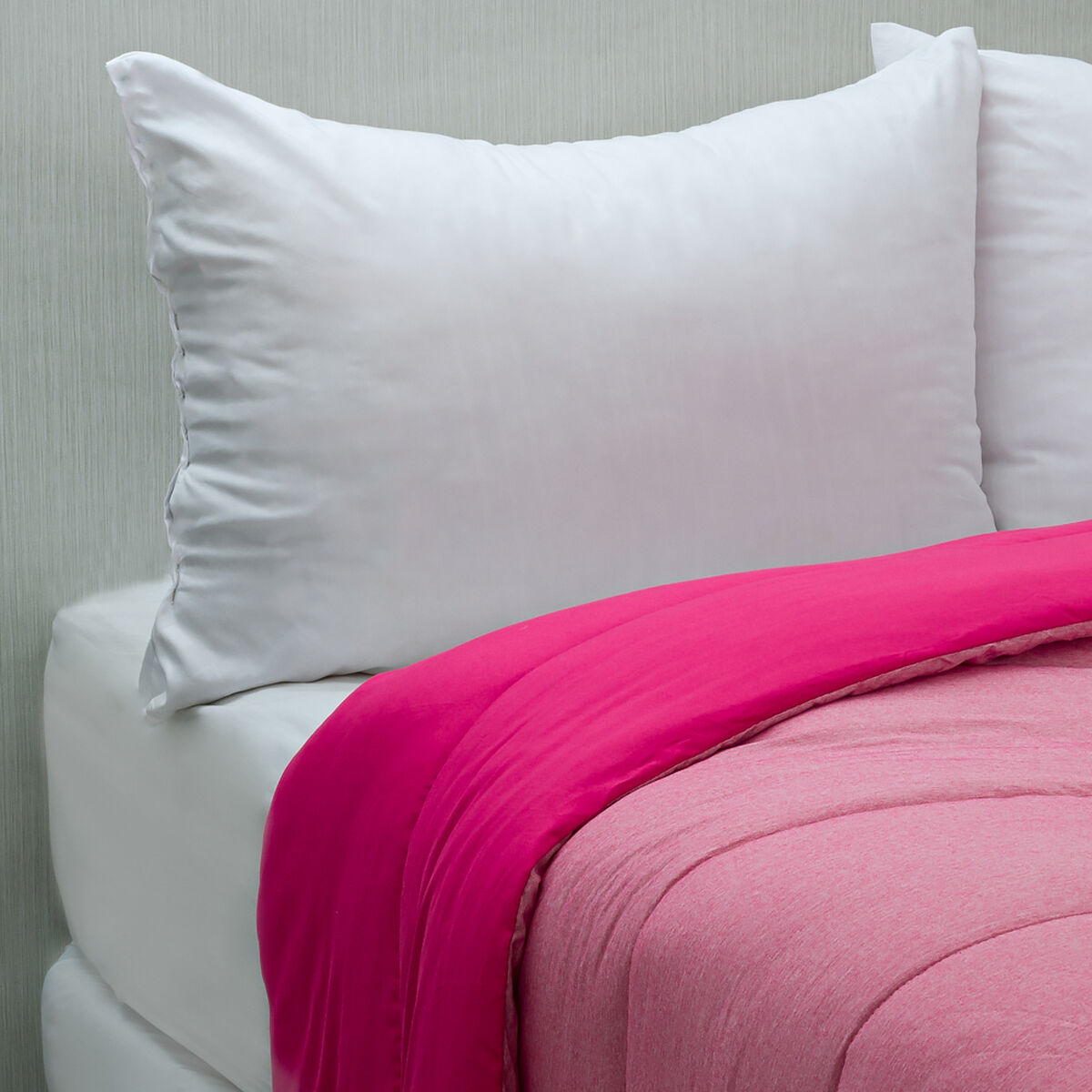 Plumón Soft Touch Fucsia 1,5 Plazas