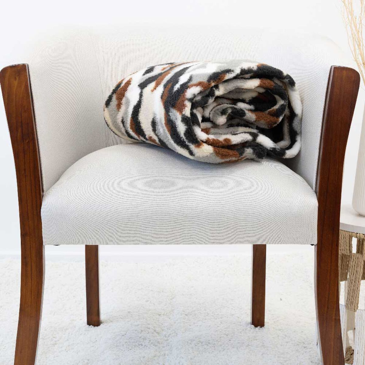 Manta Doral Softy Estampada 127x152 cm D4