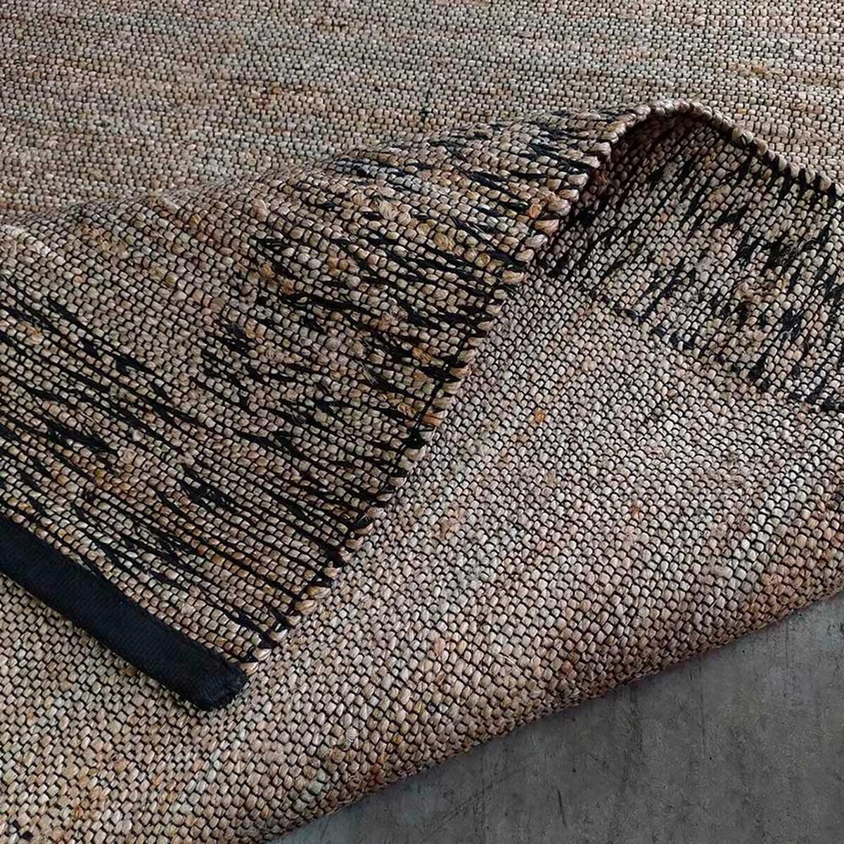 Bajada de Cama Idetex Melange 90 x 60 Negro y Beige