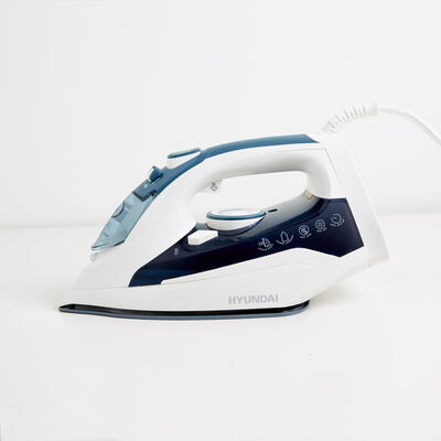 Plancha a Vapor Hyundai HY2416P