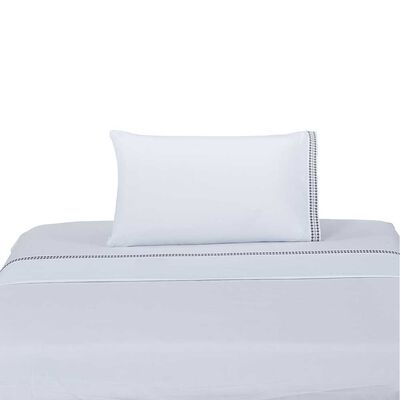 Imagen 1 del producto Juego de Sábanas Illusions 1,5 Plazas Bordada Blanco