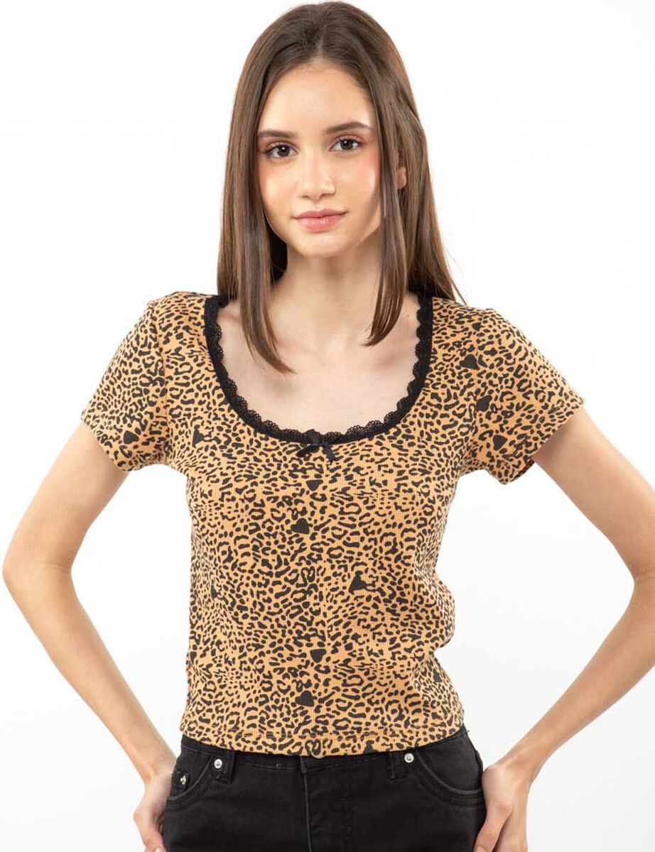 Polera Con Encaje Manga Corta Mujer Icono